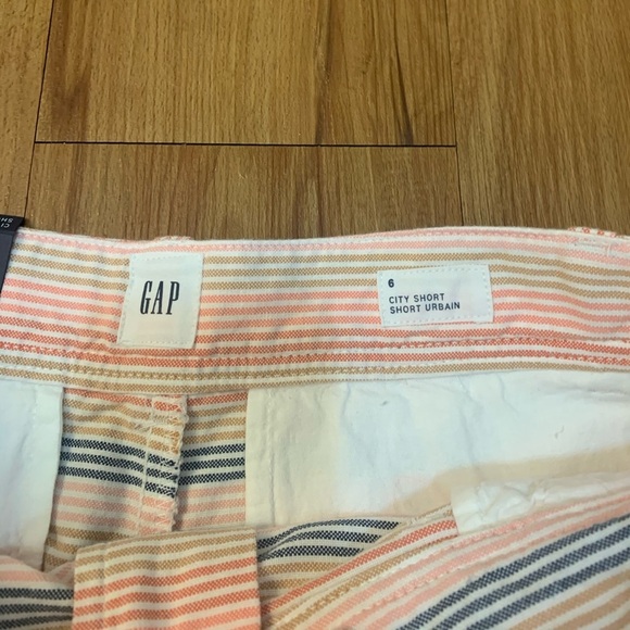 GAP 100% Cotton City Short Urban Stripe Shorts - Picture 5 of 8